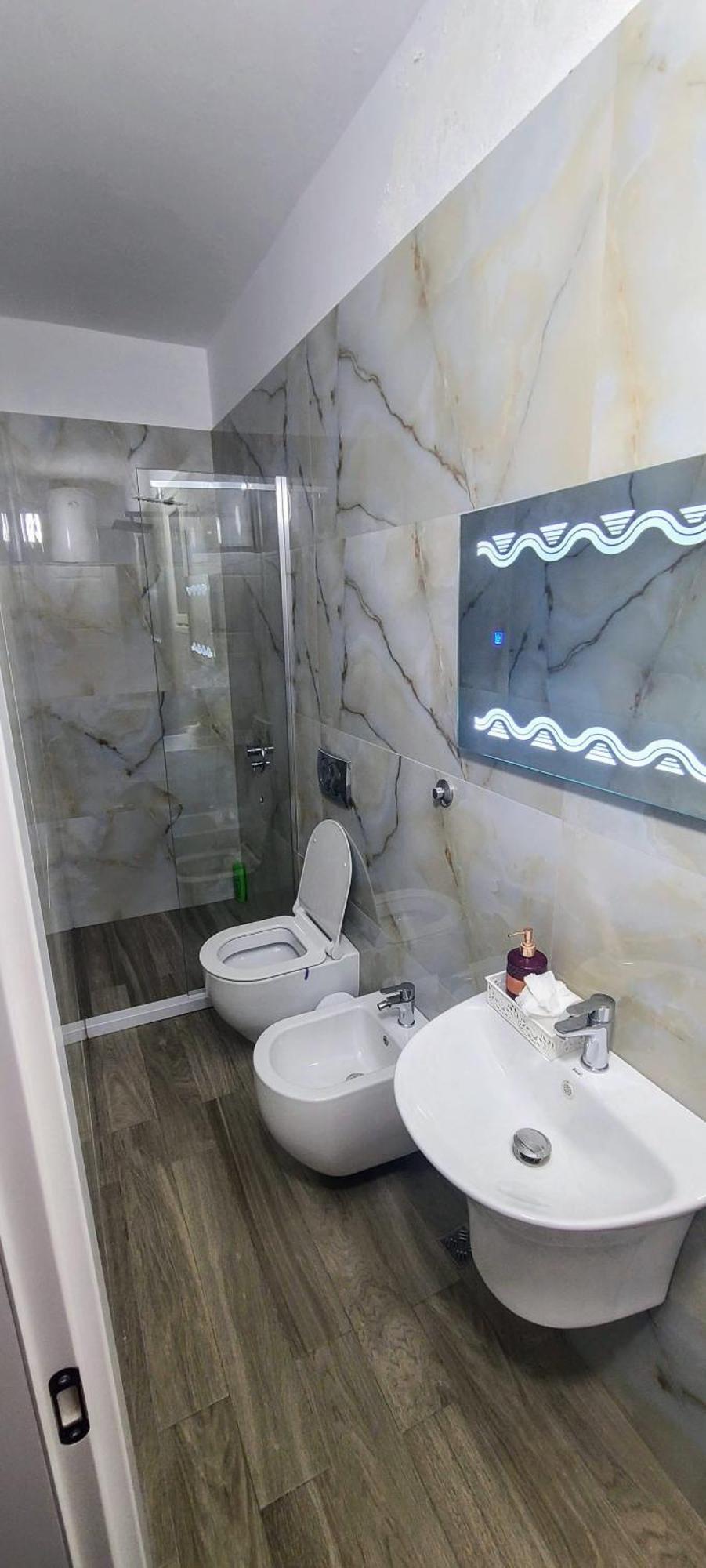 Hotel Noel Влёра Экстерьер фото